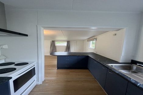 Photo of property in 7 Ngaio Street, Otaki Beach, Otaki, 5512