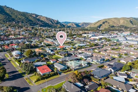 Photo of property in 46 Parata Street, Waikanae, 5036