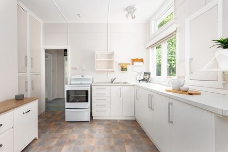 Photo of property in 7 Port Hills Road, Heathcote Valley, Christchurch, 8022