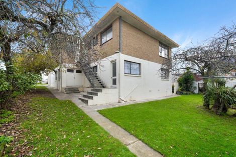 Photo of property in 44 Bradbury Road, Botany Downs, Auckland, 2010