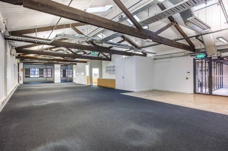 Photo of property in 44a Queen Street, Northcote Point, Auckland, 0627
