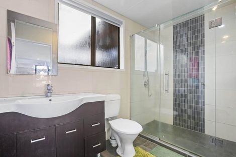 Photo of property in 45b Kurnell Drive, Botany Downs, Auckland, 2010