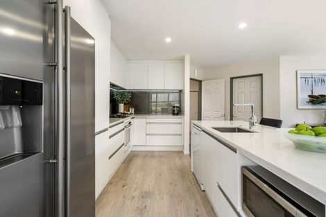 Photo of property in 15 Arirang Rise, Pinehill, Auckland, 0632
