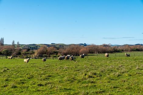 Photo of property in 64b Opaki Kaiparoro Road, Opaki, 5871