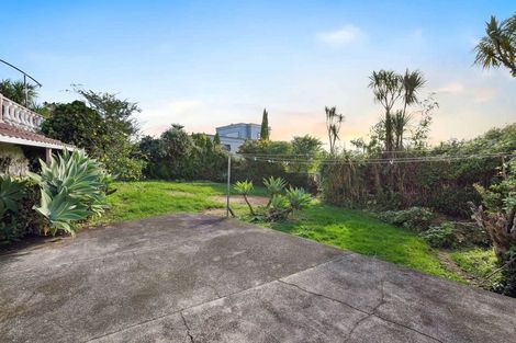 Photo of property in 85 Glengarry Road, Glen Eden, Auckland, 0602