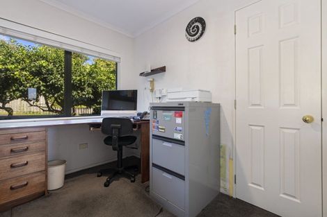 Photo of property in 16 Lindoch Avenue, Te Puna, Tauranga, 3174