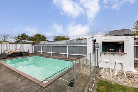 Photo of property in 708 Grove Road, Mayfair, Hastings, 4122