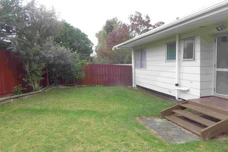 Photo of property in 13 Trengove Place, West Harbour, Auckland, 0618