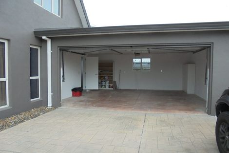 Photo of property in 39 Beauford Place, Parklands, Christchurch, 8083