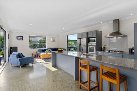 Photo of property in 182 Mangatawhiri Road, Omaha, Warkworth, 0986