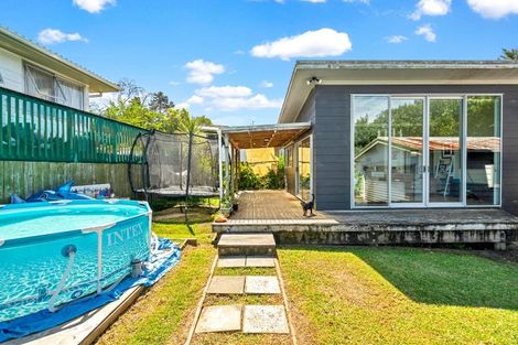 Photo of property in 1 Pitcher Place, Glen Eden, Auckland, 0602