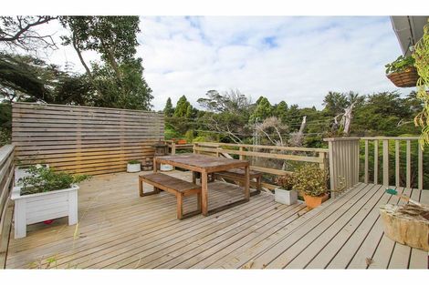 Photo of property in 2/39 Brunton Place, Glenfield, Auckland, 0629