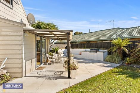 Photo of property in 19 Checketts Place, Papamoa Beach, Papamoa, 3118
