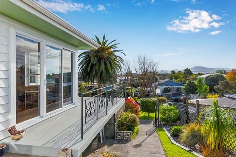 Photo of property in 52 Kiwi Road, Raumati Beach, Paraparaumu, 5032