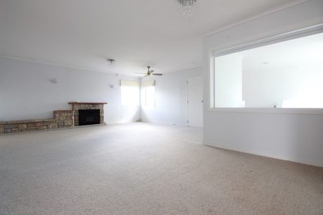 Photo of property in 7 Lewis Road, Pakuranga, Auckland, 2010