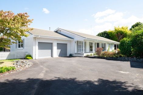 Photo of property in 27 Samuel Place, Queenwood, Hamilton, 3210