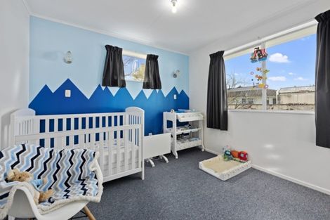 Photo of property in 54 Hillside Drive, Maoribank, Upper Hutt, 5018