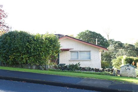 Photo of property in 4 Tanglewood Place, Cockle Bay, Auckland, 2014