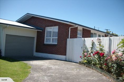 Photo of property in 122 Kings Crescent, Hutt Central, Lower Hutt, 5010