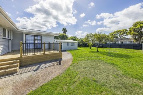 Photo of property in 16 Eastburn Street, Papakura, 2110