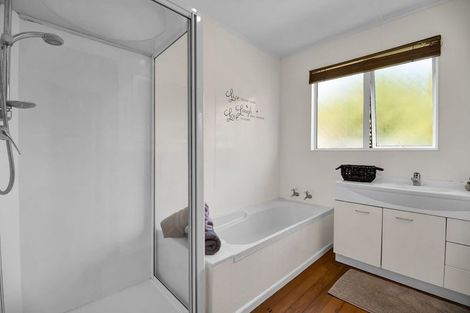 Photo of property in 162 Seaview Road, Westown, New Plymouth, 4310