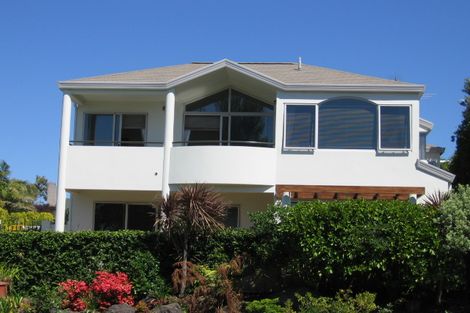 Photo of property in 2/136 Beach Road, Castor Bay, Auckland, 0620