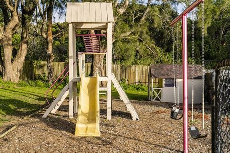 Photo of property in 38 Venus Place, Half Moon Bay, Auckland, 2012
