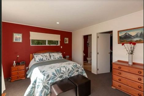 Photo of property in 30c Rata Road, Raumati Beach, Paraparaumu, 5032
