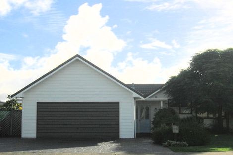 Photo of property in 25 Cedar Drive, Paraparaumu Beach, Paraparaumu, 5032