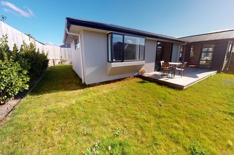 Photo of property in 8 Silicon Way, Fitzherbert, Palmerston North, 4410