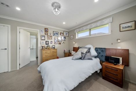 Photo of property in 31 Waipunahau Road, Waikanae, 5036