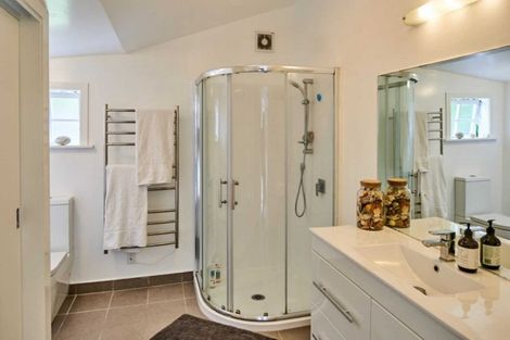 Photo of property in 3 Mackenzie Road, Eastbourne, Lower Hutt, 5013