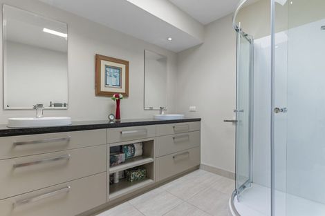 Photo of property in 1/7 Proteus Place, Half Moon Bay, Auckland, 2012