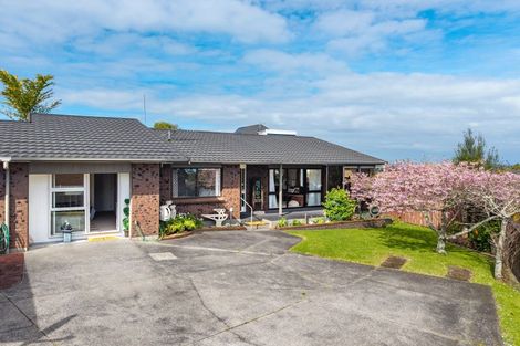 Photo of property in 2/42 Cromdale Avenue, Highland Park, Auckland, 2010