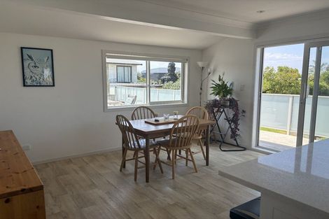 Photo of property in 1/953 Beach Road, Torbay, Auckland, 0630