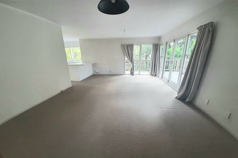 Photo of property in 2/73 Newhaven Terrace, Mairangi Bay, Auckland, 0630