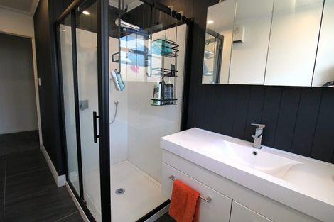 Photo of property in 30 Scotland Terrace, Green Island, Dunedin, 9018