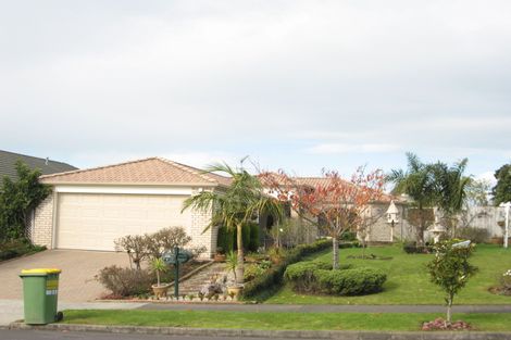 Photo of property in 6 Castlehill Court, Wattle Downs, Auckland, 2103