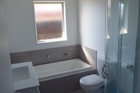 Photo of property in 6 Lloyds Close, Rolleston, 7614