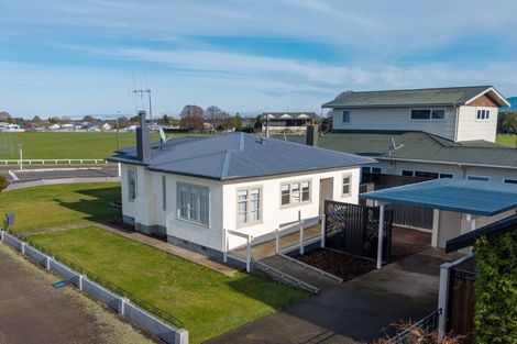 Photo of property in 20 George Street, Dannevirke, 4930