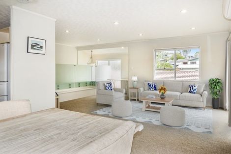 Photo of property in 48 Zita Maria Drive, Massey, Auckland, 0614