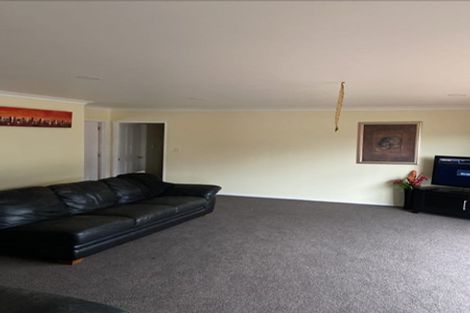 Photo of property in 1 Resolution Place, One Tree Point, 0118