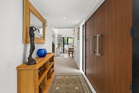 Photo of property in 120 Tauroa Road, Havelock North, 4130