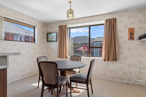 Photo of property in 9 Lowry Avenue, Redwood, Christchurch, 8051