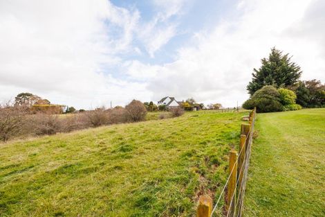 Photo of property in 25 Schnell Drive, Kelvin Grove, Palmerston North, 4414