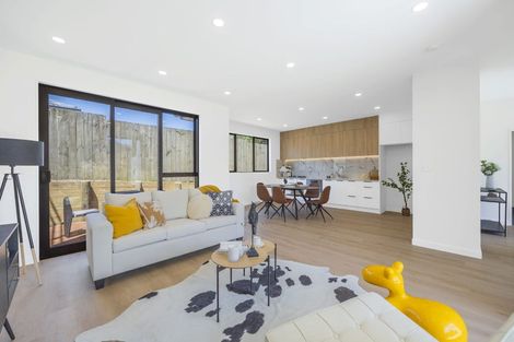 Photo of property in 744b East Coast Road, Pinehill, Auckland, 0630