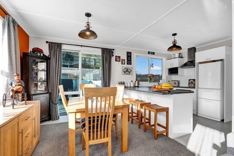 Photo of property in 19 Clearmont Crescent, Blagdon, New Plymouth, 4310