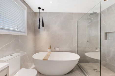 Photo of property in 188 Mellons Bay Road, Mellons Bay, Auckland, 2014