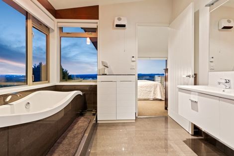 Photo of property in 55 Pinetone Road, Kumeu, 0892