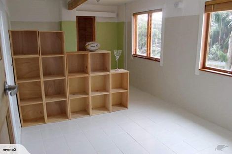 Photo of property in 29 Domain Crescent, Muriwai, Waimauku, 0881